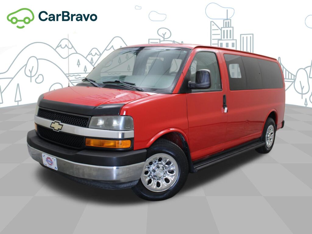 2011 Chevrolet Express Passenger 1LT — photo 1 of 7
