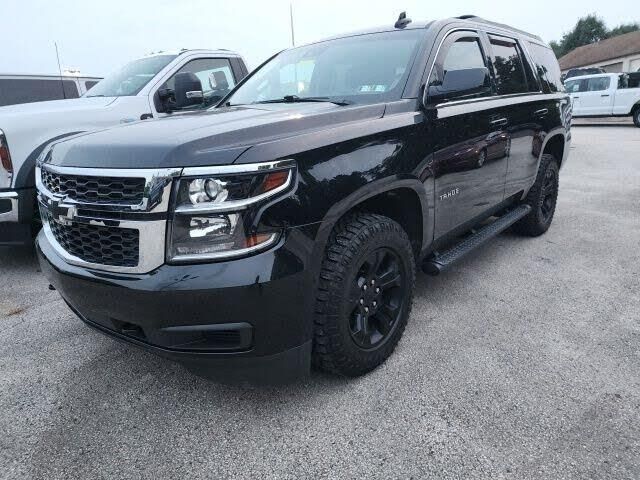 2019 Chevrolet Tahoe LS — photo 1 of 28