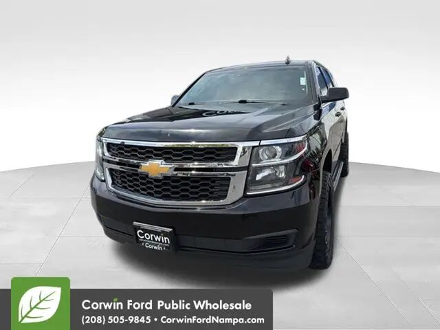 2019 Chevrolet Tahoe LT — photo 1 of 6