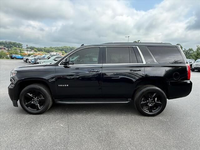 2019 Chevrolet Tahoe LT — photo 1 of 13