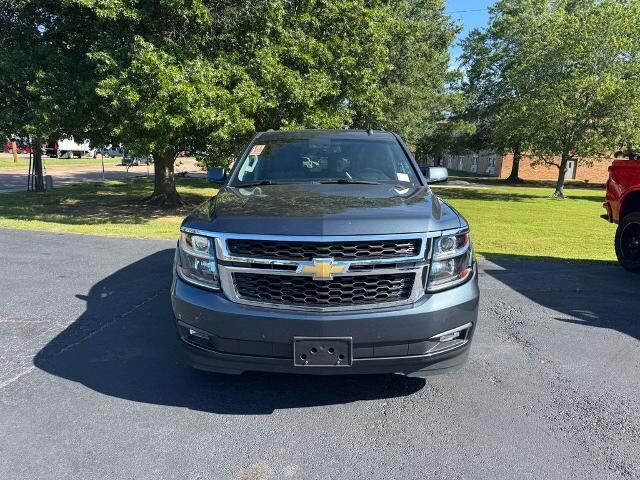 2019 Chevrolet Tahoe LT — photo 1 of 2