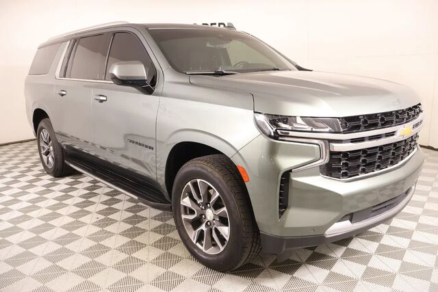 2023 Chevrolet Suburban LS
