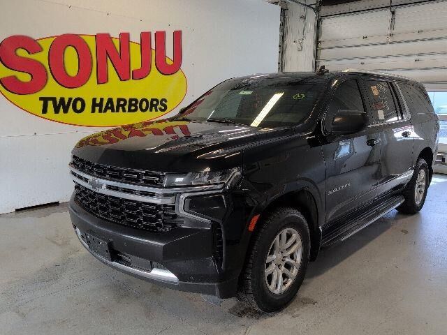 2022 Chevrolet Suburban LS — photo 1 of 13