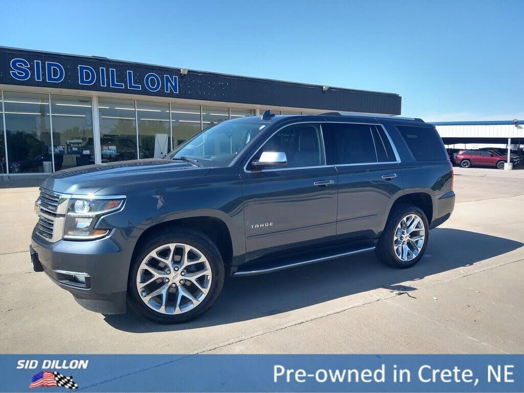 2020 Chevrolet Tahoe Premier — photo 1 of 1