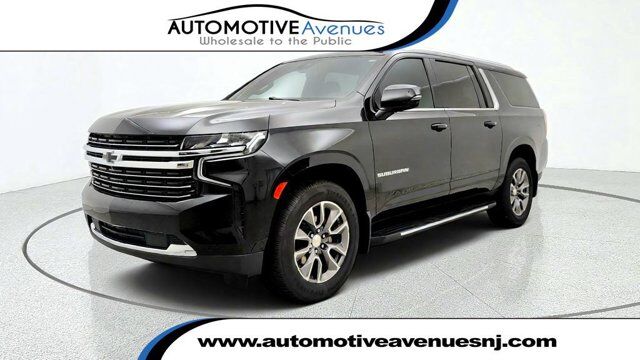 2023 Chevrolet Suburban LT