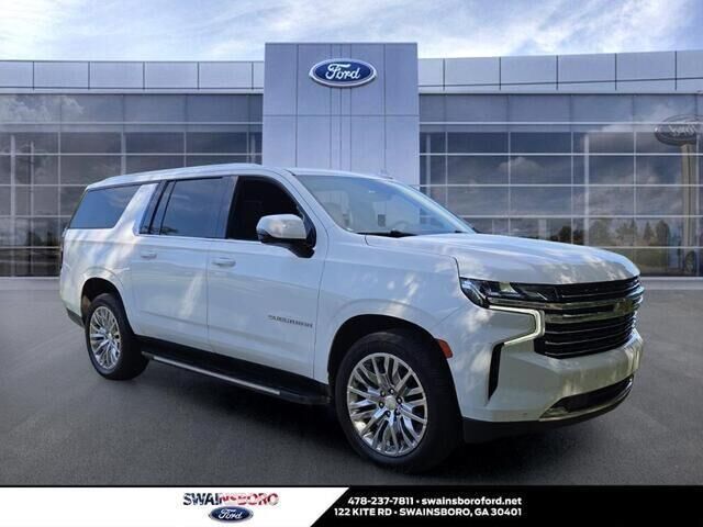 2023 Chevrolet Suburban LT