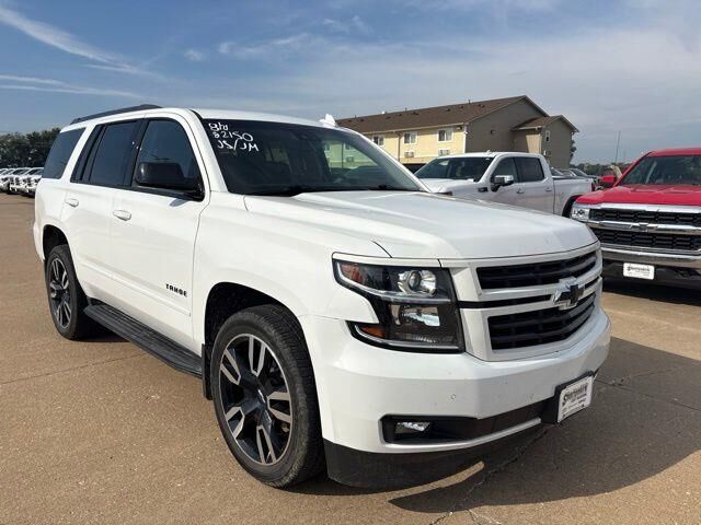 2020 Chevrolet Tahoe Premier — photo 1 of 13
