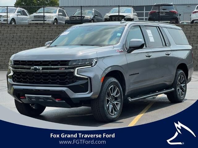 2021 Chevrolet Suburban Z71 — photo 1 of 26