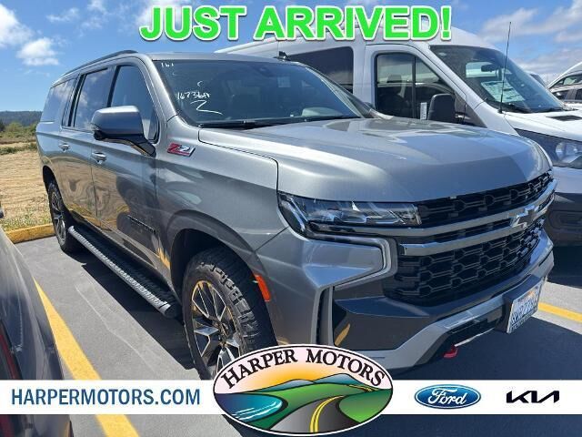 2021 Chevrolet Suburban Z71 — photo 1 of 8