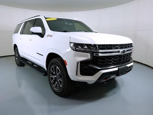 2022 Chevrolet Suburban Z71 — photo 1 of 13