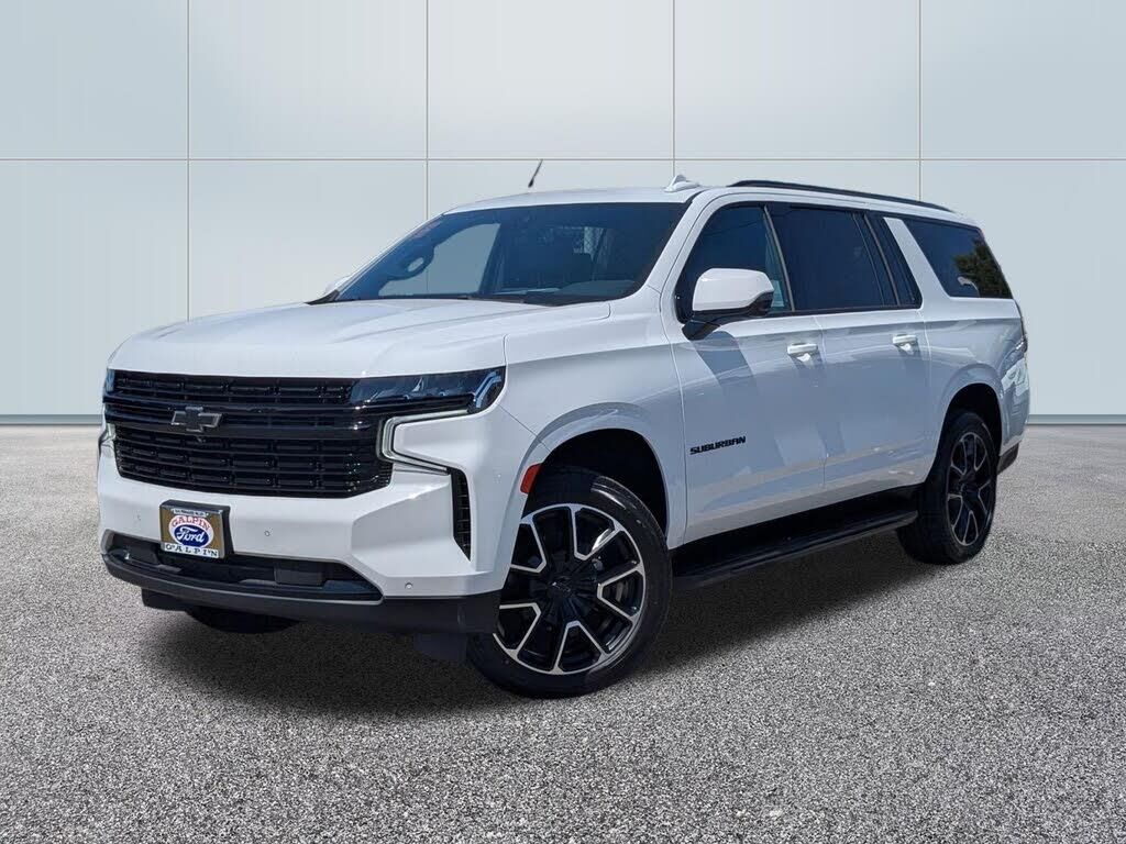 2024 Chevrolet Suburban RST — photo 1 of 1