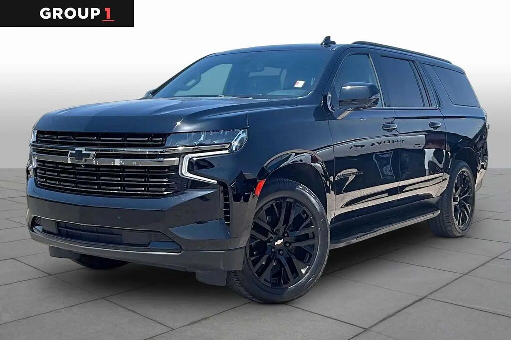 2021 Chevrolet Suburban RST — photo 1 of 23