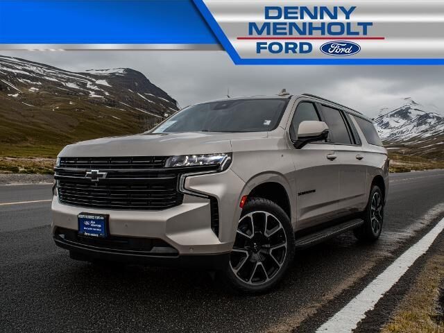2023 Chevrolet Suburban RST — photo 1 of 13