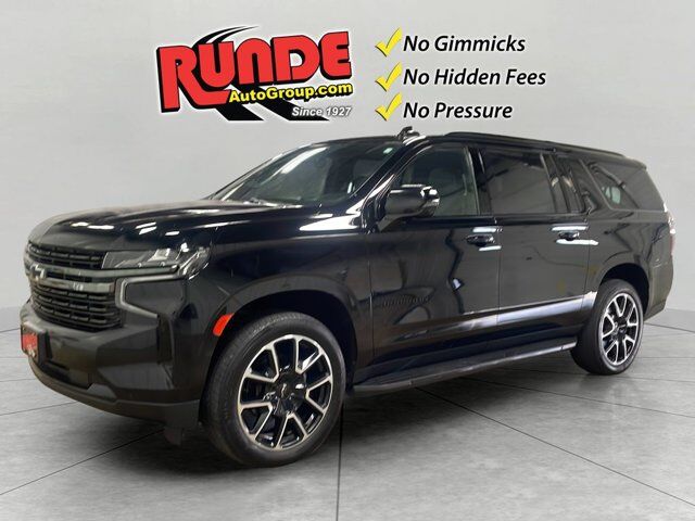 2021 Chevrolet Suburban RST — photo 1 of 2