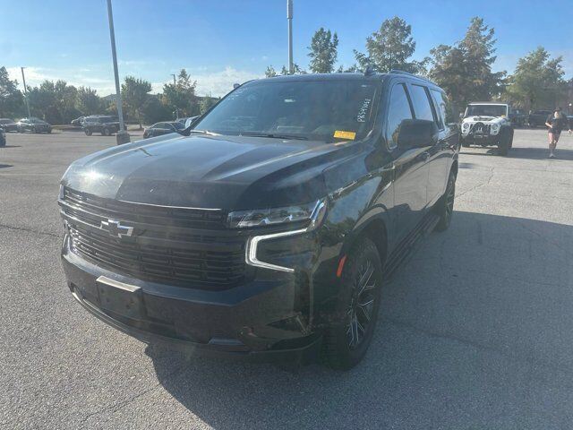 2023 Chevrolet Suburban RST — photo 1 of 28