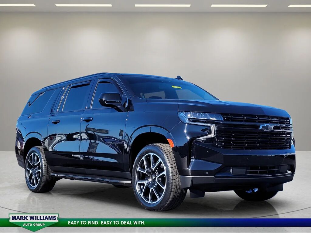 2023 Chevrolet Suburban RST — photo 1 of 13