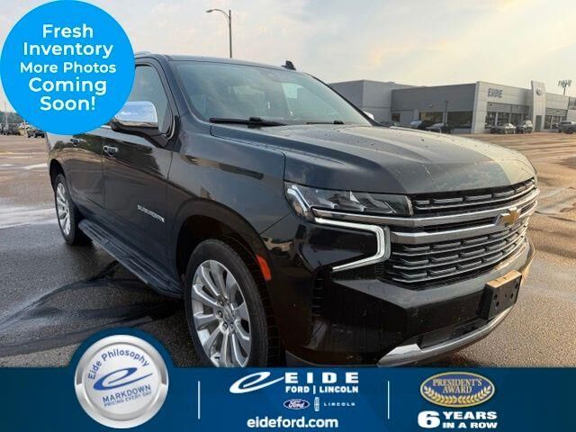 2021 Chevrolet Suburban Premier — photo 1 of 24