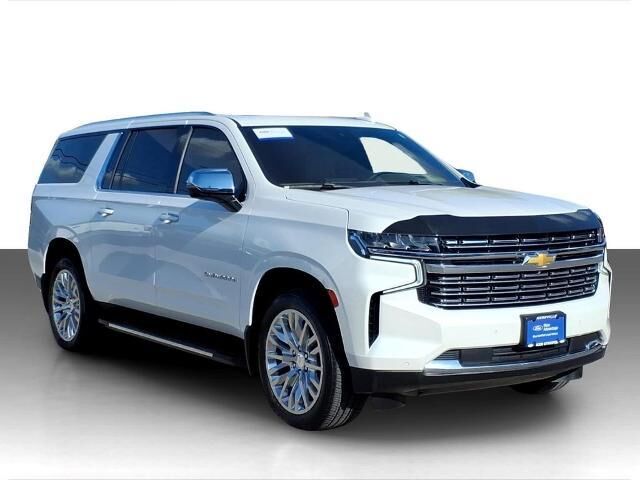 2024 Chevrolet Suburban Premier — photo 1 of 13
