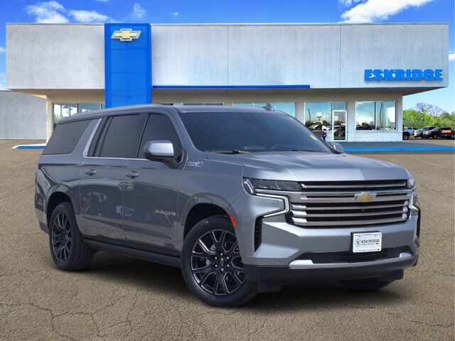 2023 Chevrolet Suburban High Country — photo 1 of 1