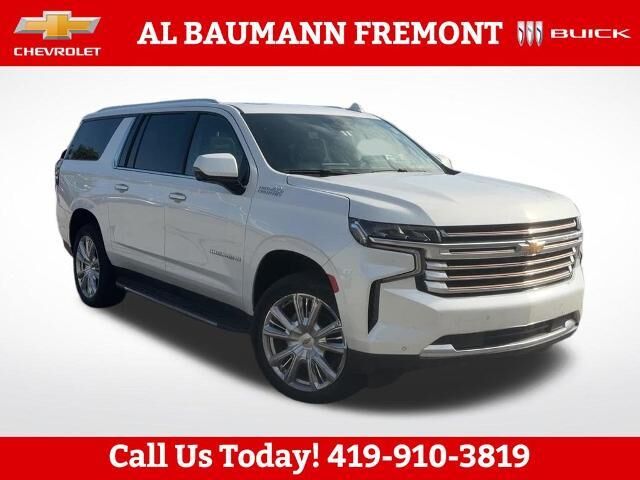 2023 Chevrolet Suburban High Country — photo 1 of 13