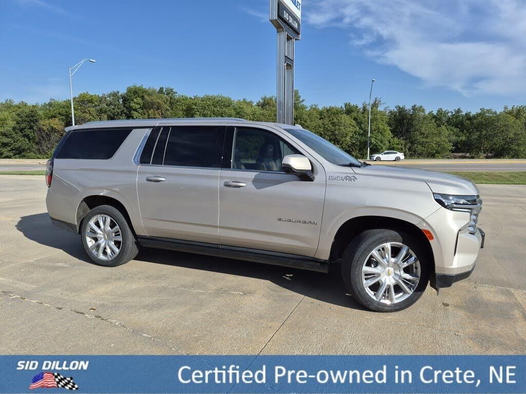 2024 Chevrolet Suburban High Country — photo 1 of 1