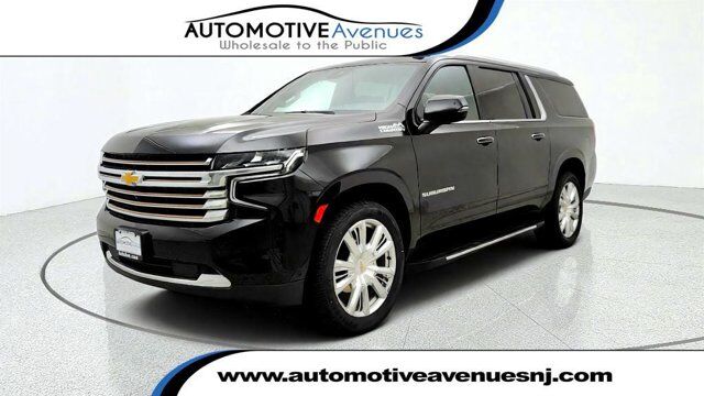 2023 Chevrolet Suburban High Country — photo 1 of 1