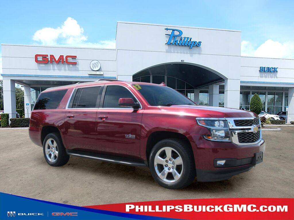 2017 Chevrolet Suburban — photo 1 of 13