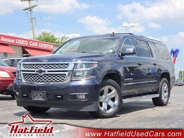 2018 Chevrolet Suburban LT — photo 1 of 1