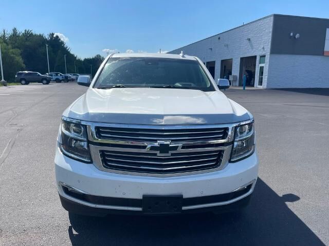 2017 Chevrolet Suburban Premier — photo 1 of 13
