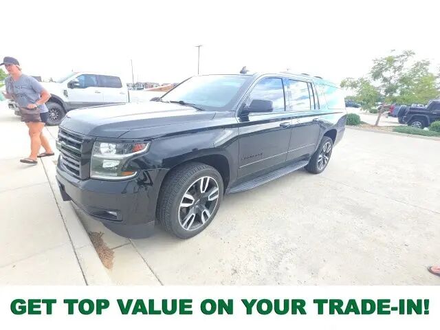 2020 Chevrolet Suburban Premier — photo 1 of 4