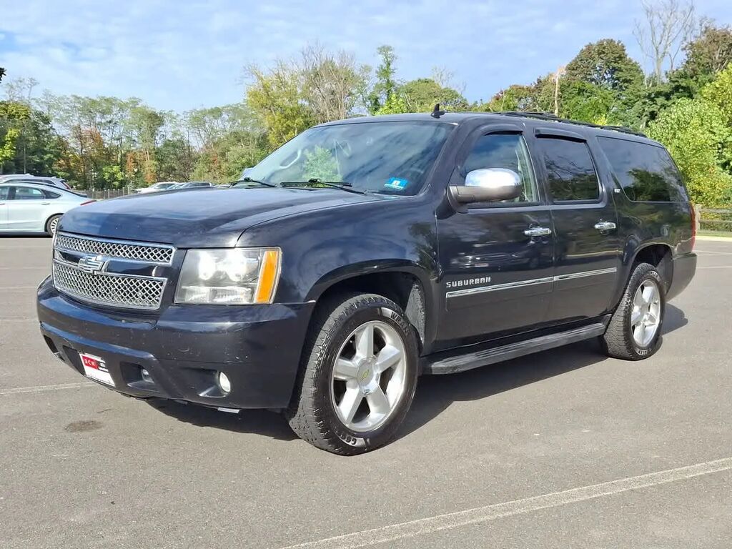 2011 Chevrolet Suburban LTZ — photo 1 of 13