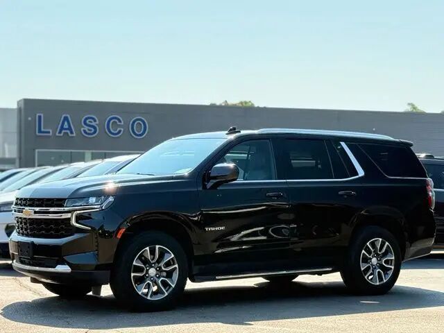 2024 Chevrolet Tahoe LS — photo 1 of 13