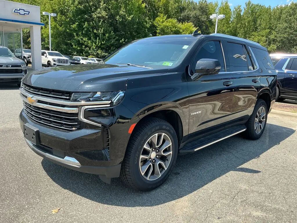 2022 Chevrolet Tahoe LT — photo 1 of 6