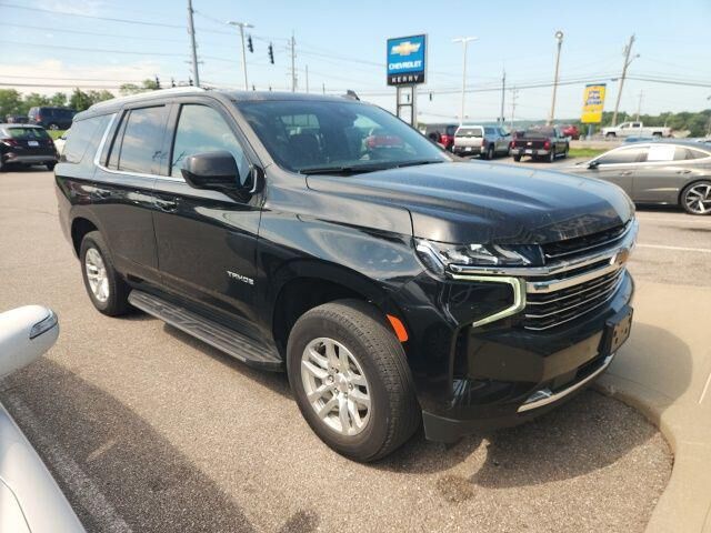 2024 Chevrolet Tahoe LT — photo 1 of 12