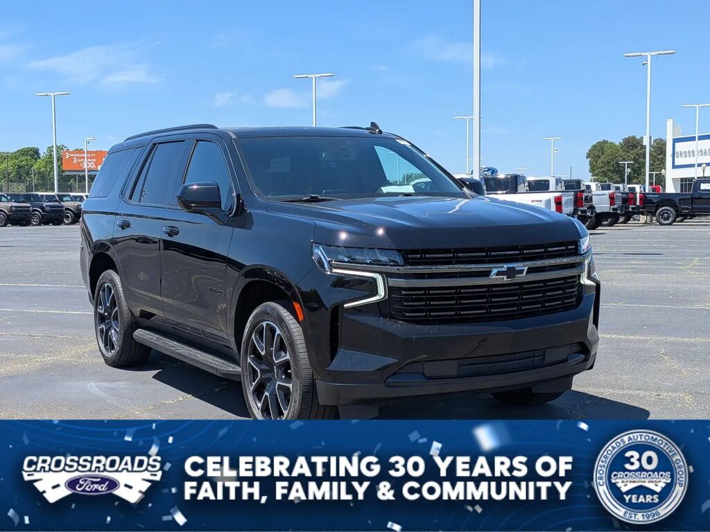2021 Chevrolet Tahoe RST — photo 1 of 39
