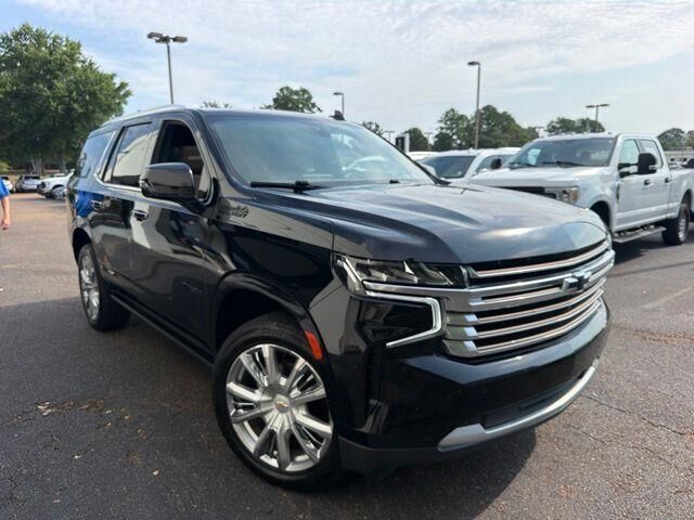 2021 Chevrolet Tahoe High Country — photo 1 of 13