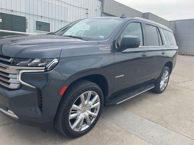2021 Chevrolet Tahoe High Country — photo 1 of 26