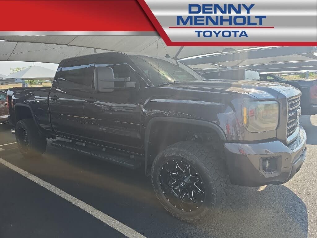 2015 GMC Sierra 2500HD Denali — photo 1 of 15