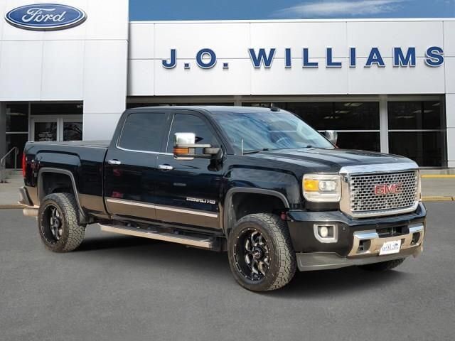 2015 GMC Sierra 2500HD available WiFi Denali