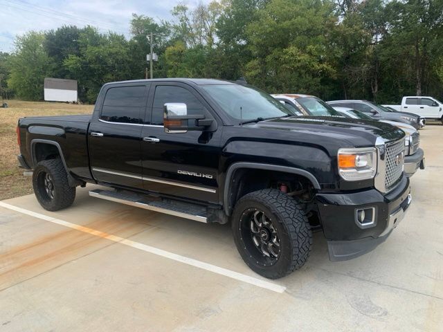 2015 GMC Sierra 2500HD available WiFi Denali