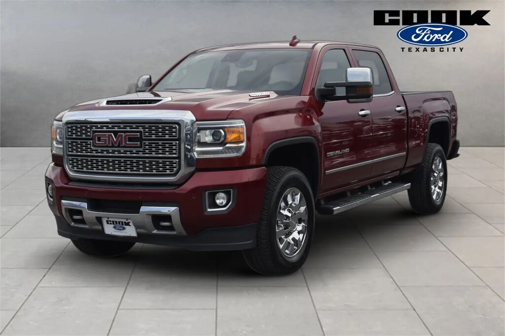 2019 GMC Sierra 2500HD Denali — photo 1 of 13