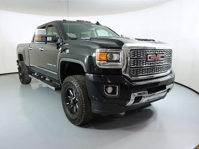 2018 GMC Sierra 2500HD Denali — photo 1 of 13