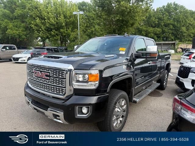 2018 GMC Sierra 2500HD Denali — photo 1 of 11