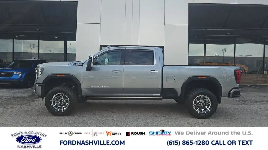2024 GMC Sierra 2500HD Denali — photo 1 of 13