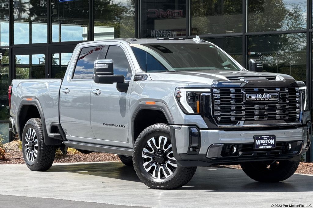 2024 GMC Sierra 2500HD Denali Ultimate — photo 1 of 26