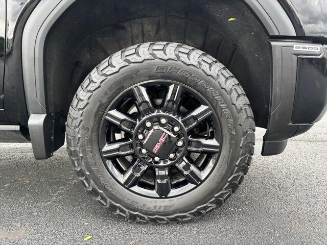 2025 GMC Sierra 2500HD AT4 — photo 1 of 13