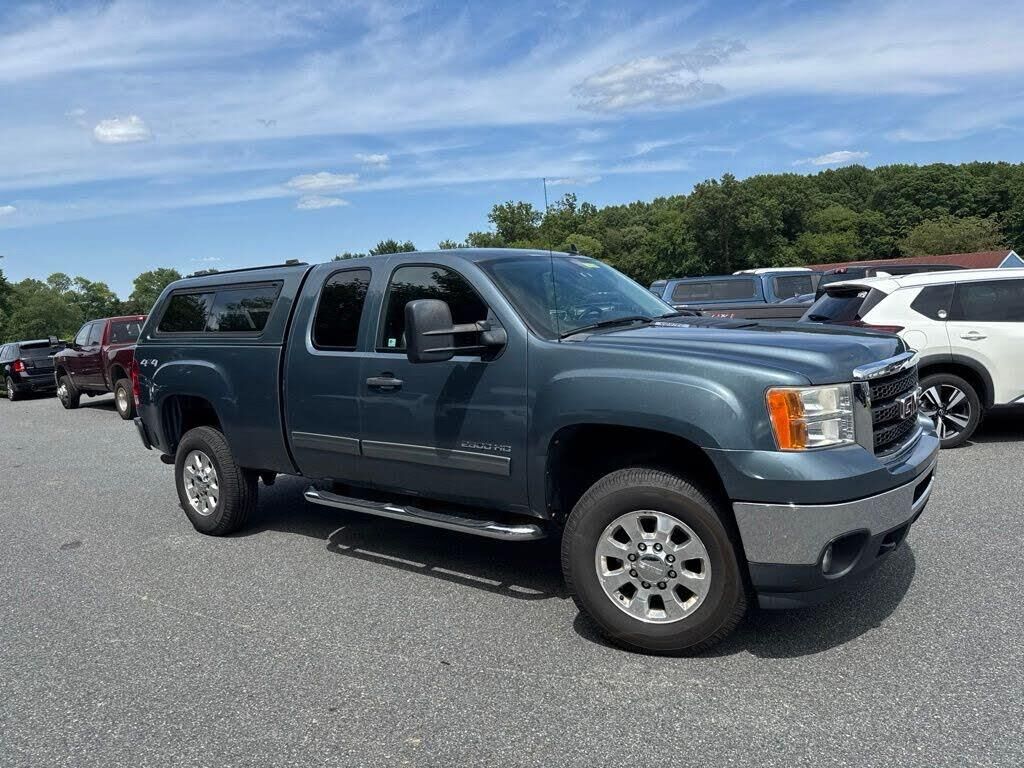 2011 GMC Sierra 2500HD SLE — photo 1 of 14