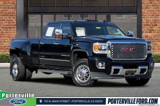 2015 GMC Sierra 3500HD Denali — photo 1 of 36