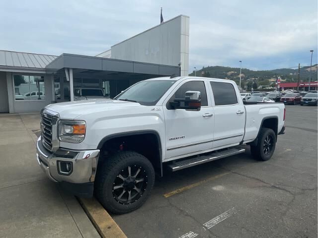 2016 GMC Sierra 3500HD SLT — photo 1 of 26