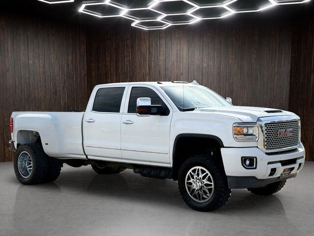 2017 GMC Sierra 3500HD Denali